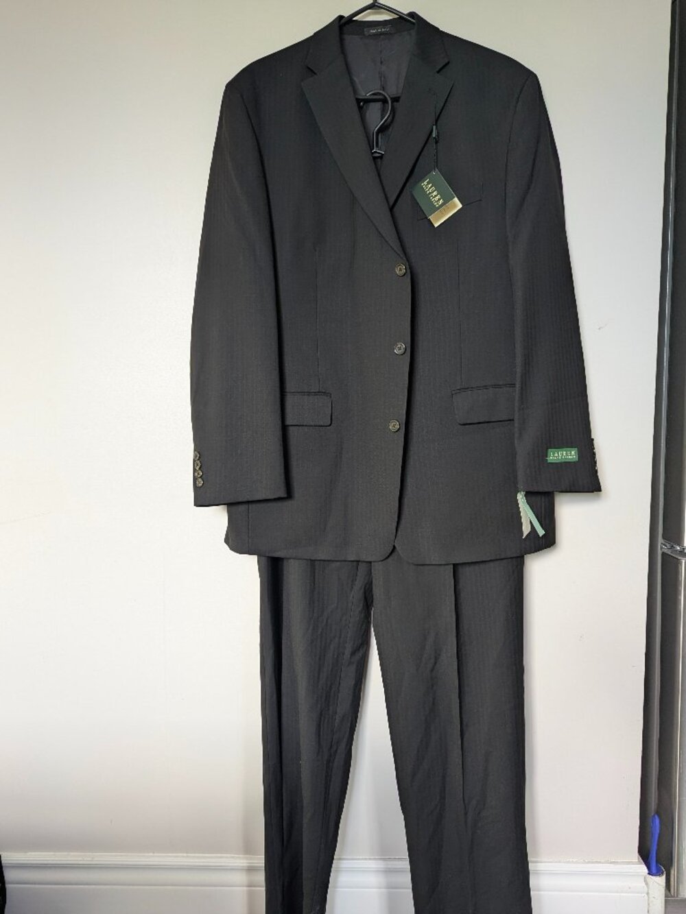 Lauren Ralph Lauren Suit Dark Charcoal Black Pinstripe 46L 40W